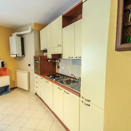 Lejlighed Bilocale A 50 Metri Dal Mare Varazze