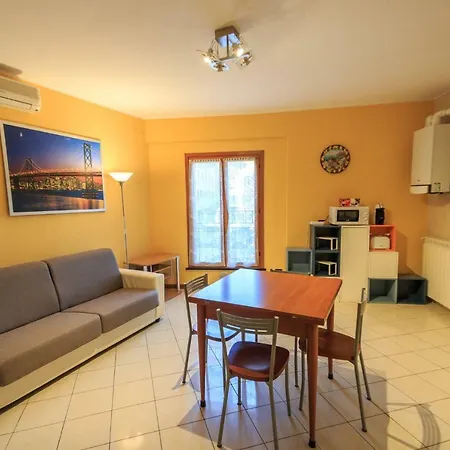 Lejlighed Bilocale A 50 Metri Dal Mare *